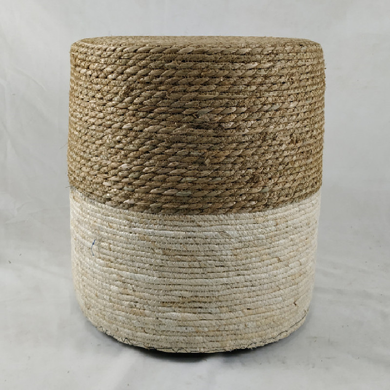 Seagrass and corn husk pouf Ottoman