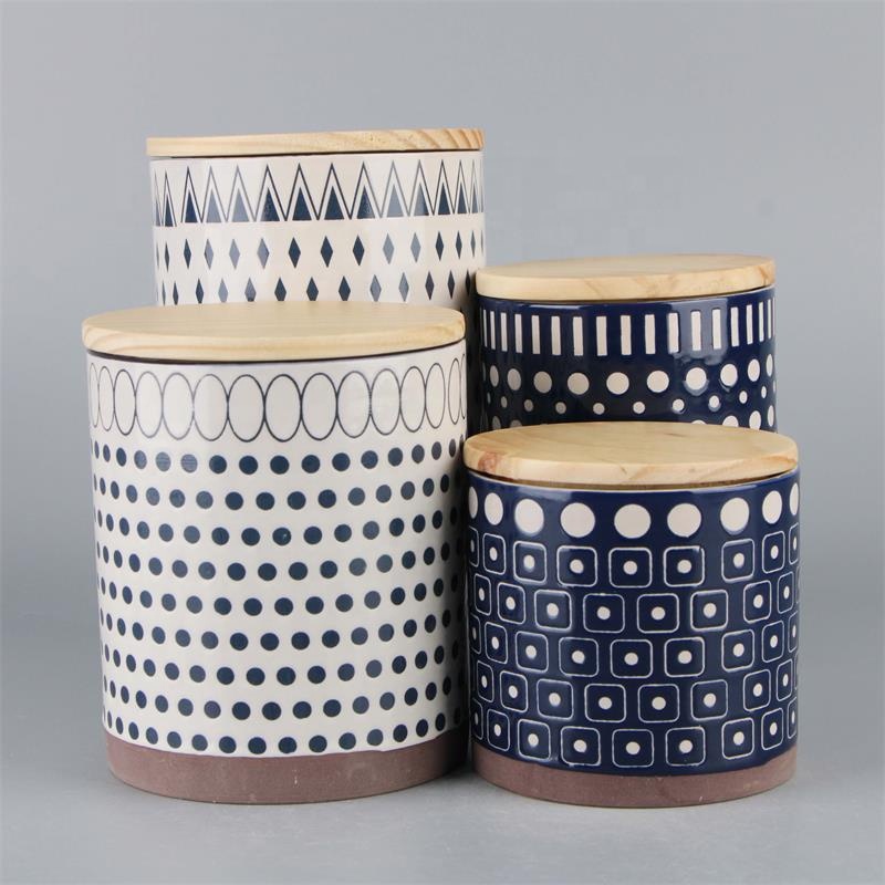 Factory wholesale top grade coffee bean candy sugar container tea canister ceramic food storage jar with wooden carved lid E034