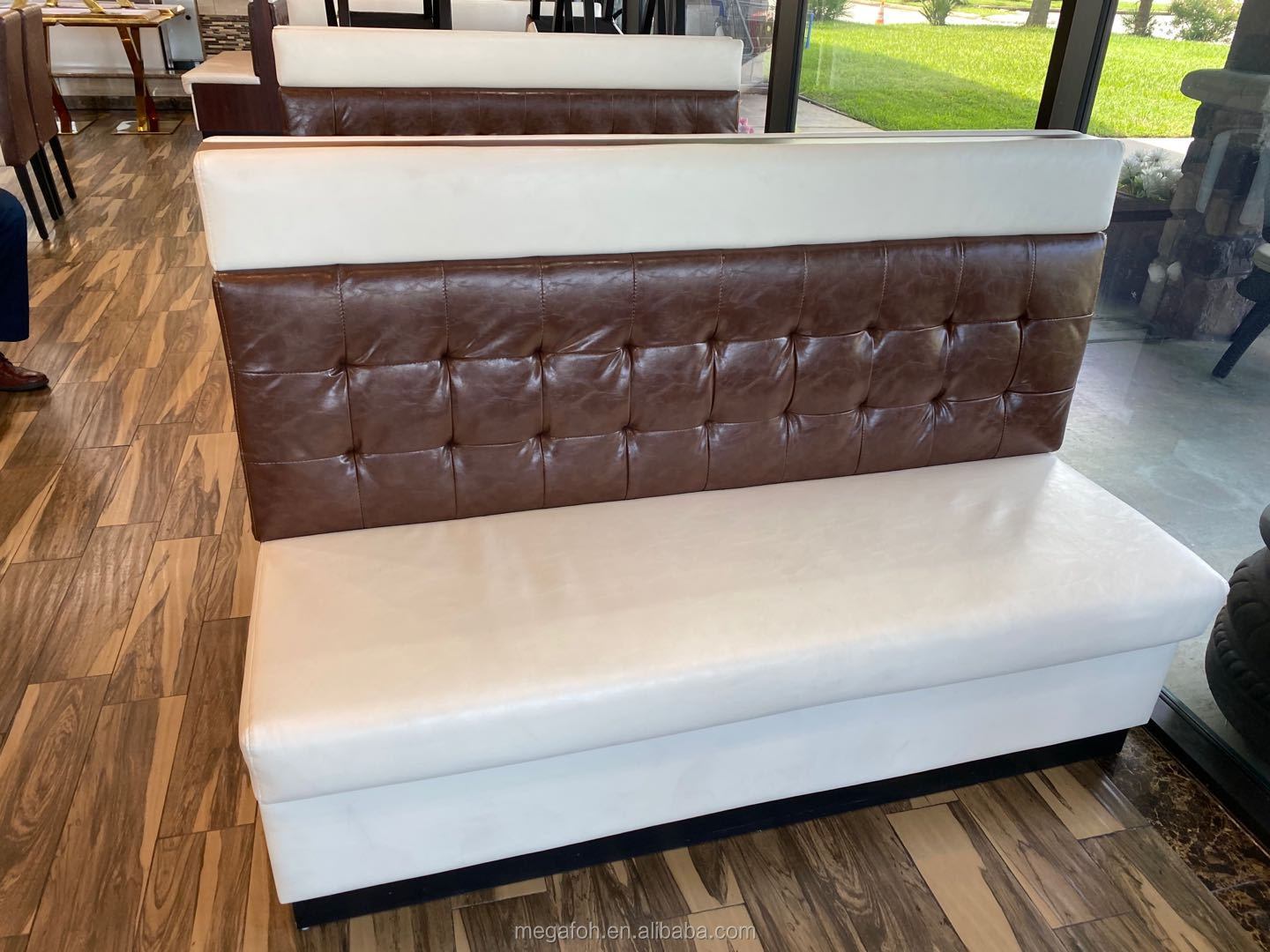 Colorful brick back small restaurant booth seating/restaurant furniture sofa booth