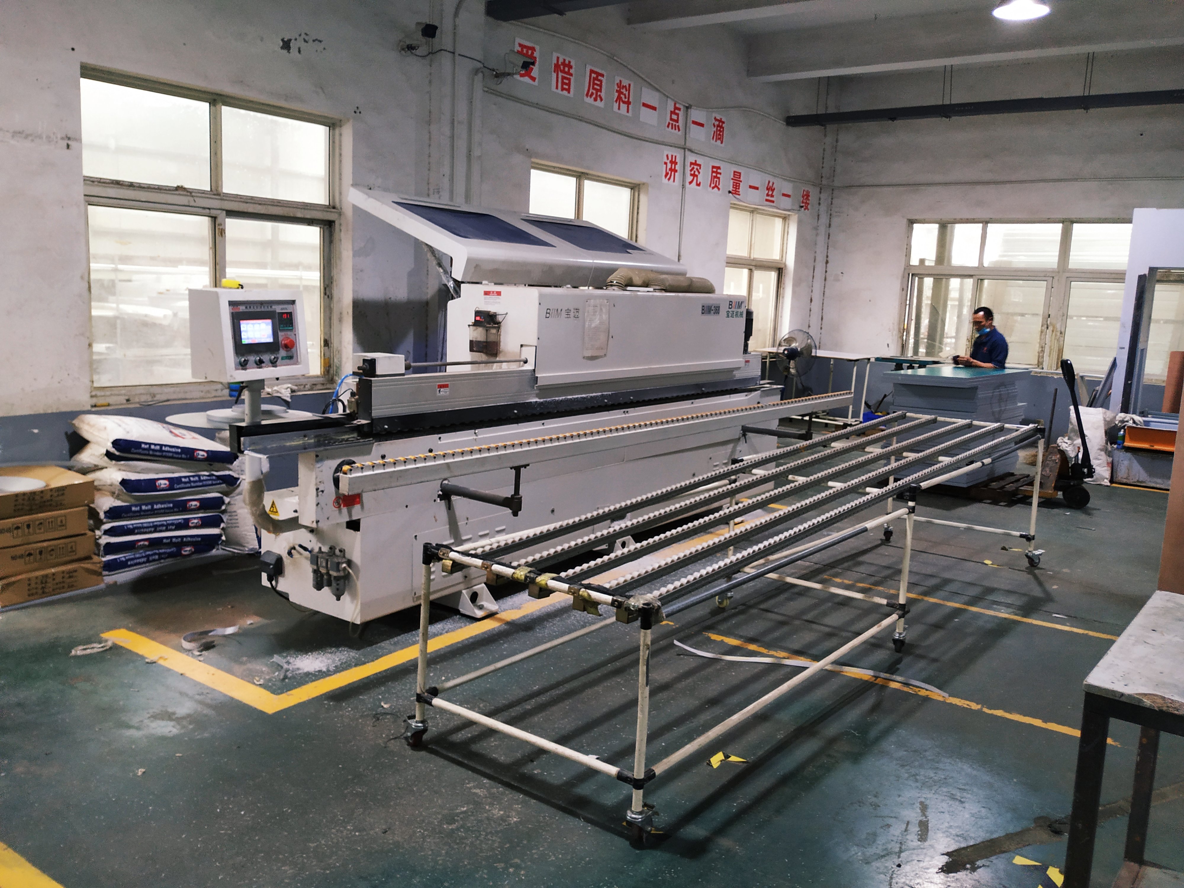 ওয়ার্কশপের জন্য ডাবল সাইড লীন পাইপ বেল্ট পরিবাহক সমাবেশ লাইন টেবিল 15