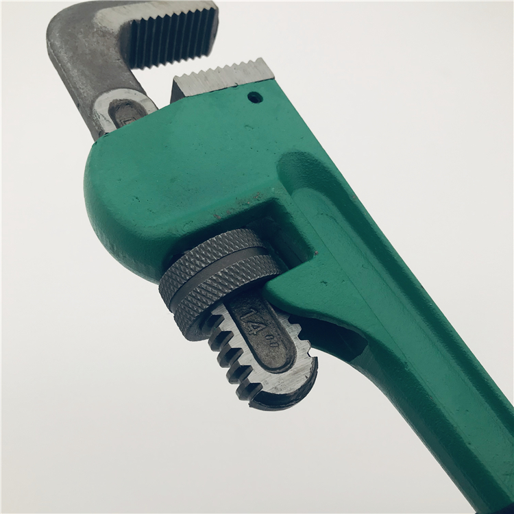 Heavy-Duty Adjustable Pipe Wrench