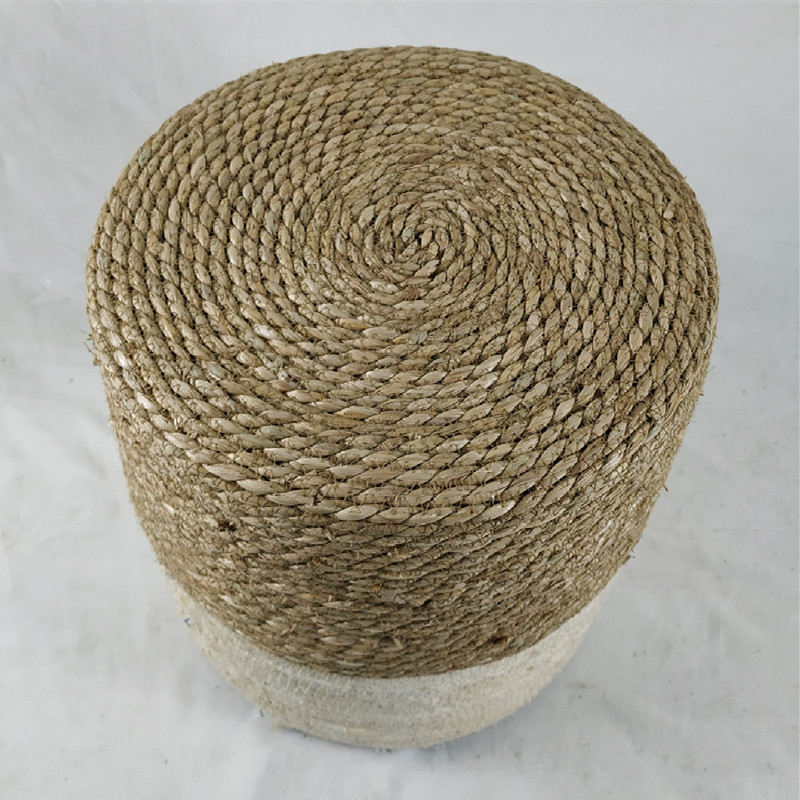 Seagrass and corn husk pouf Ottoman
