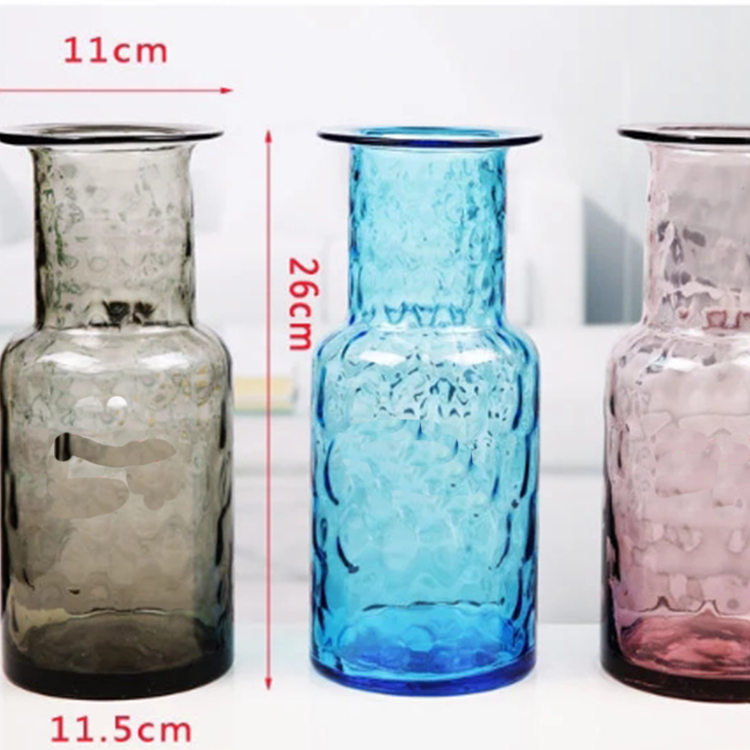 Wholesale color transparent simple Europe blown home table decoration ornaments glass bottle vase