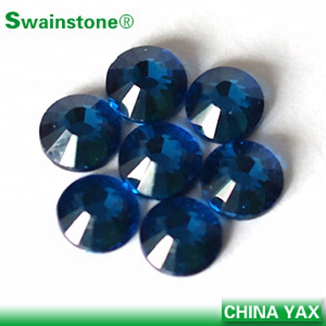 100 Brilliante hotfix strass ss10 swainstone