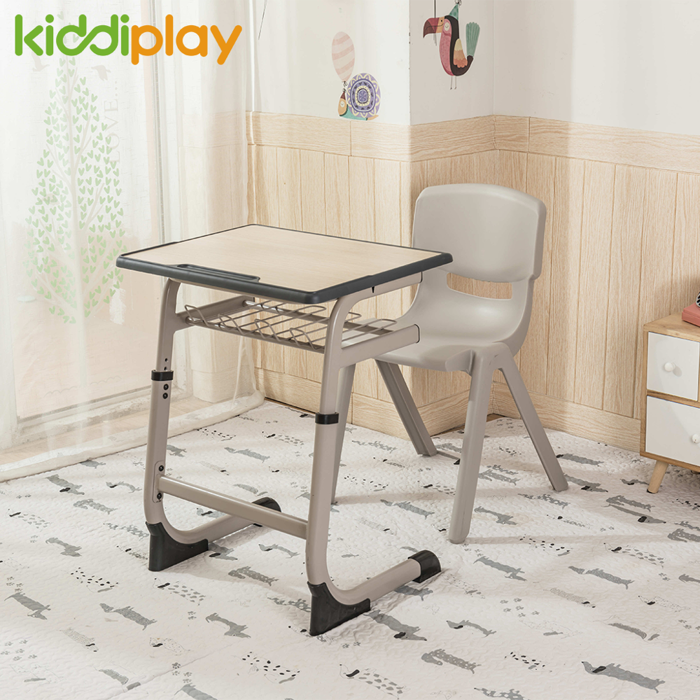 kiddy table and chairs