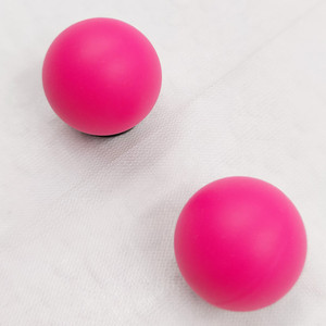 snug rubber dog balls