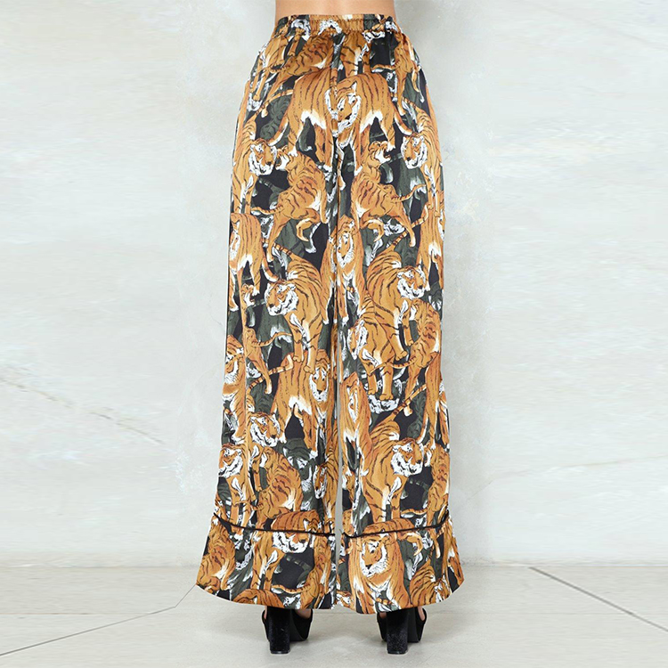 Guangzhou YILEYA spring women floral print long sleeves jumpsuits garment ,one piece jumpsuit for ladies