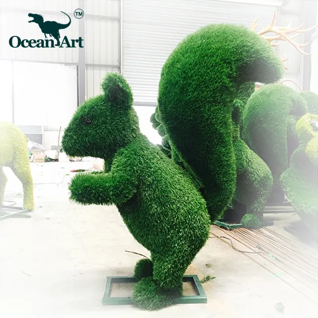 Artificial Garden Topiary Animal Elephant Moss Filled Frame Orniment 18 Inch