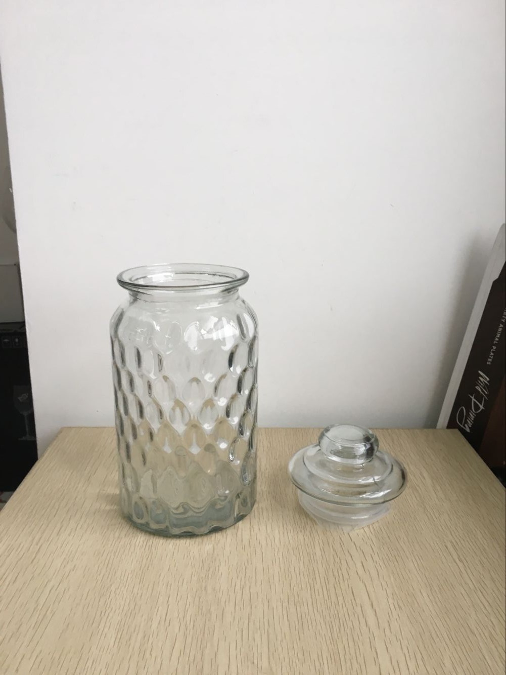 Custom Embossment Tea Coffee Food Healthy Glass Storage Jar With glass Lid
