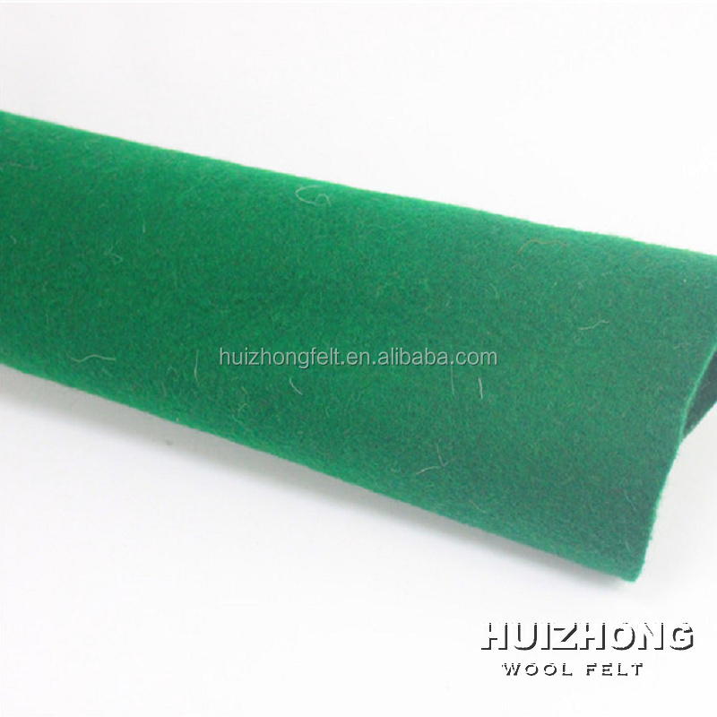 Feltro ago in 100% lana vergine di pecora, 120 g/m², larghezza 1,00 m di