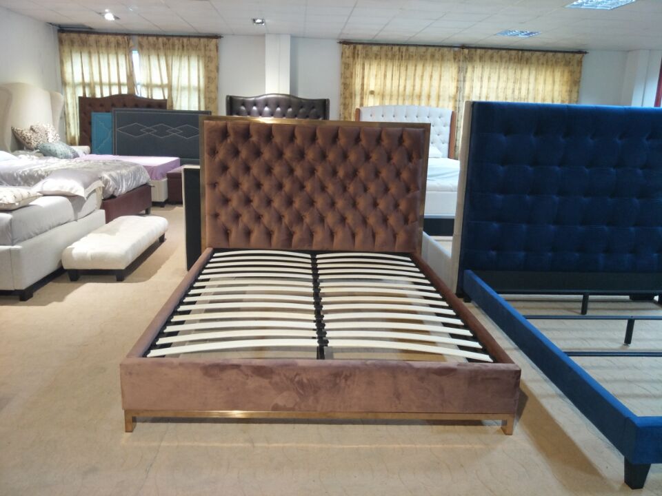 Top queen size wooden bed frame for bedroom