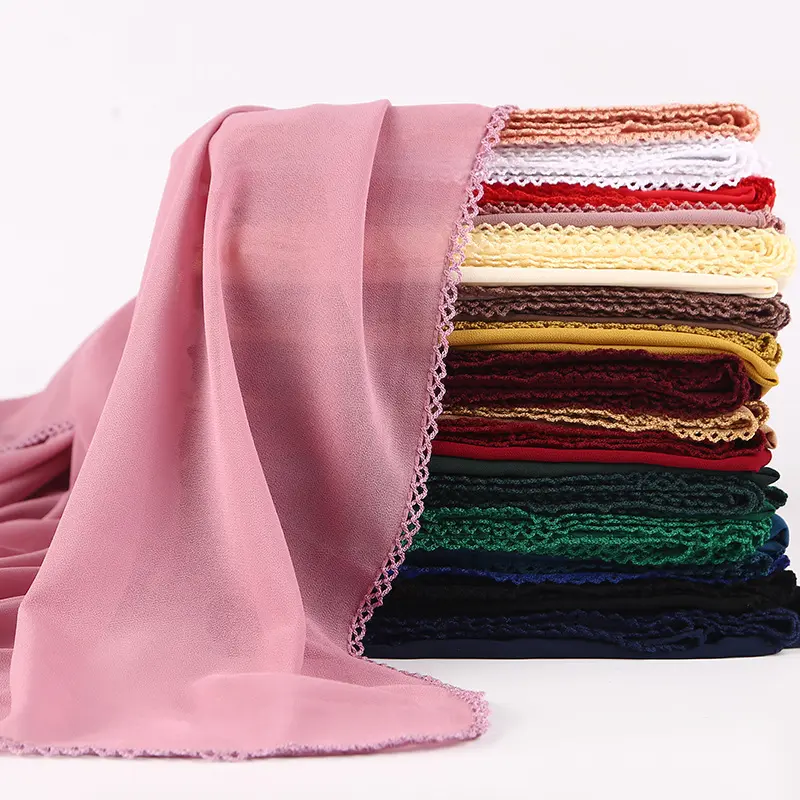 Wholesale 2019 hot sale muslim hijab shawl scarf fashion 21colors plain bubble chiffon lace edges girl muslim hijab