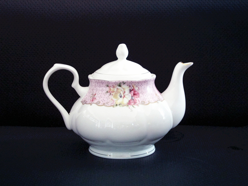 Hot Selling 15pc European Ceramic Tea Set Oem Design British Porcelain Coffee Cup And Saucer Set