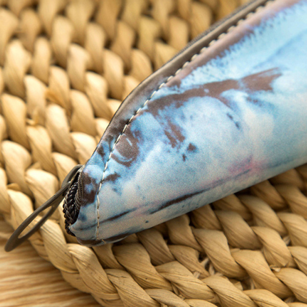 CATOR Astuccio A Forma Di Pesce – Porta Matite E Monete In Tessuto Imbottito, 28x12,5 Cm, Colore Ciano, Divertente Regalo Scolastico - 2