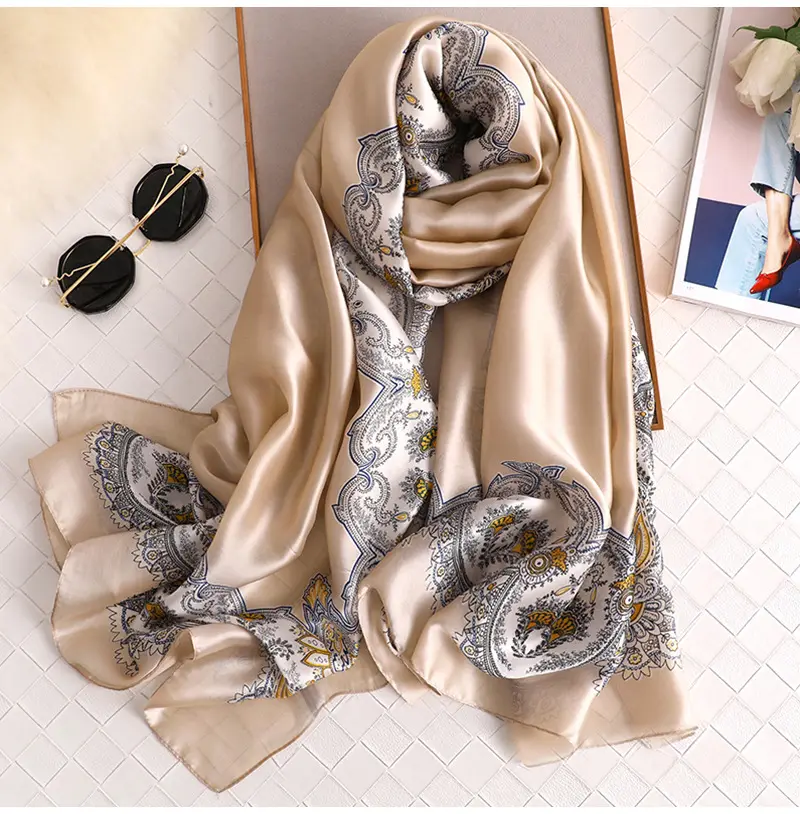 Wholesale 2020 hot sale design long satin scarf wrap high quality soft retro cashew floral print ladies silk shawl