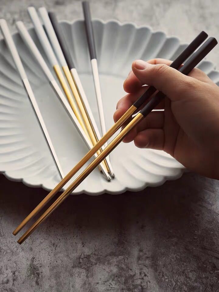 Customized Logo 304 Stainless Steel Metal Chopstick  With Titanium Plated Gold Japanese Chopsticks