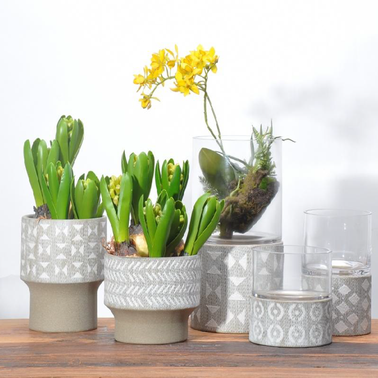 Creative Wholesale unique candle stand glass cover ceramic decorative candle holder for home decor