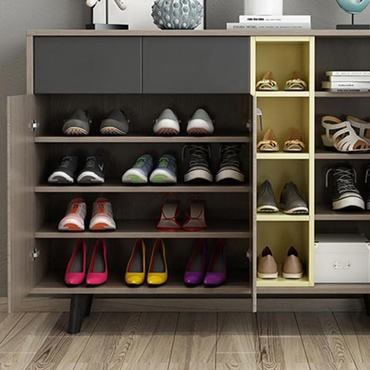 Wooden 30-pair Shoe Storage Cabinet With 3 Compartments And Doors