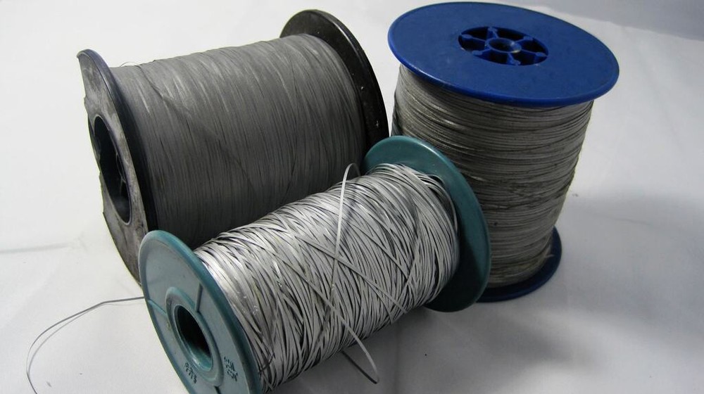 high visibility reflective sewing thread;COLORFUL Reflective Sewing Thread Line Embroidery Spool Safety Garment DIY