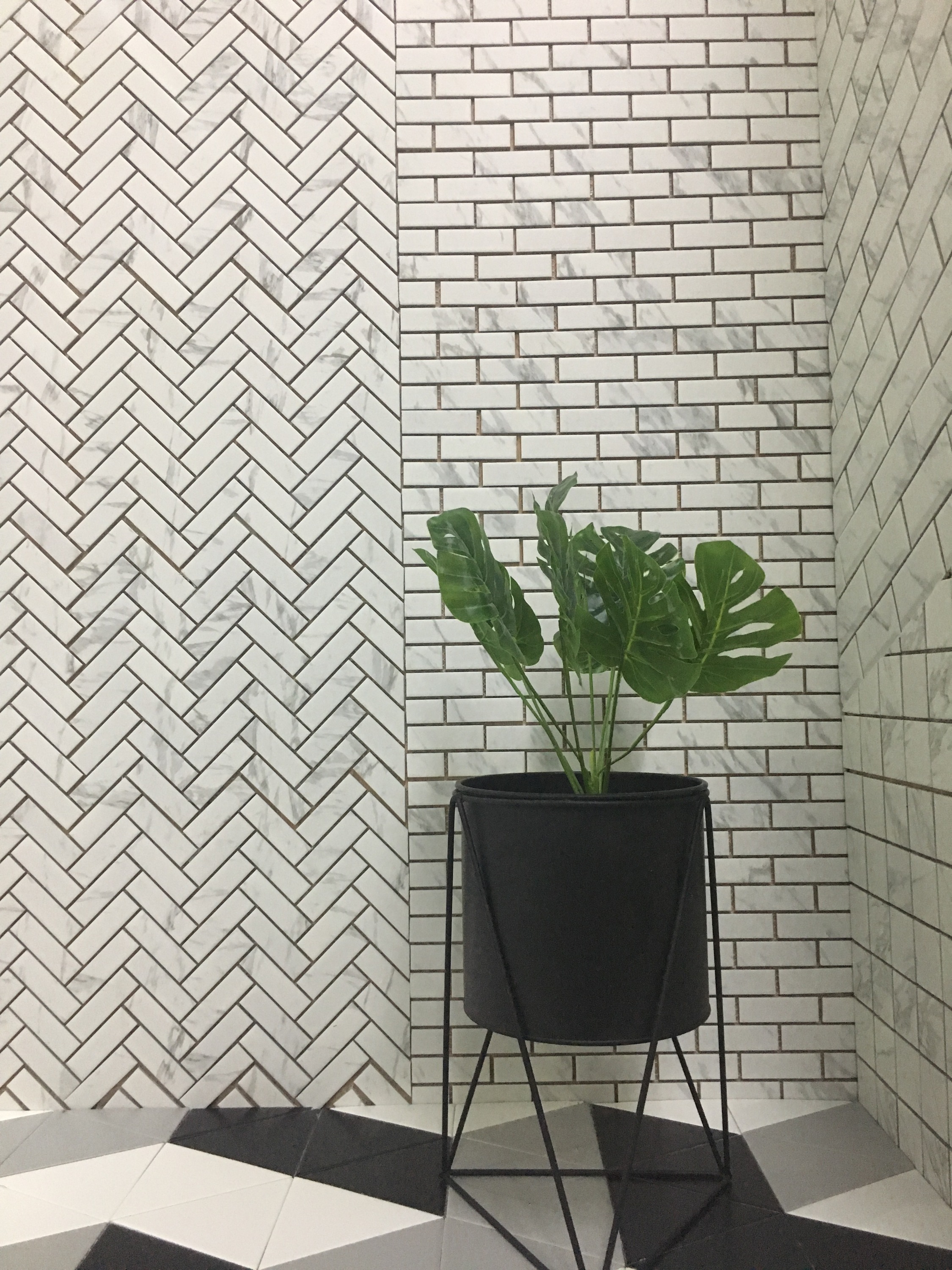 Baby Skin Matt Carrara White Ceramic Mosaic Tile For Hotel Marble Texture Mosaic Piece For Kitchen And Bathroom