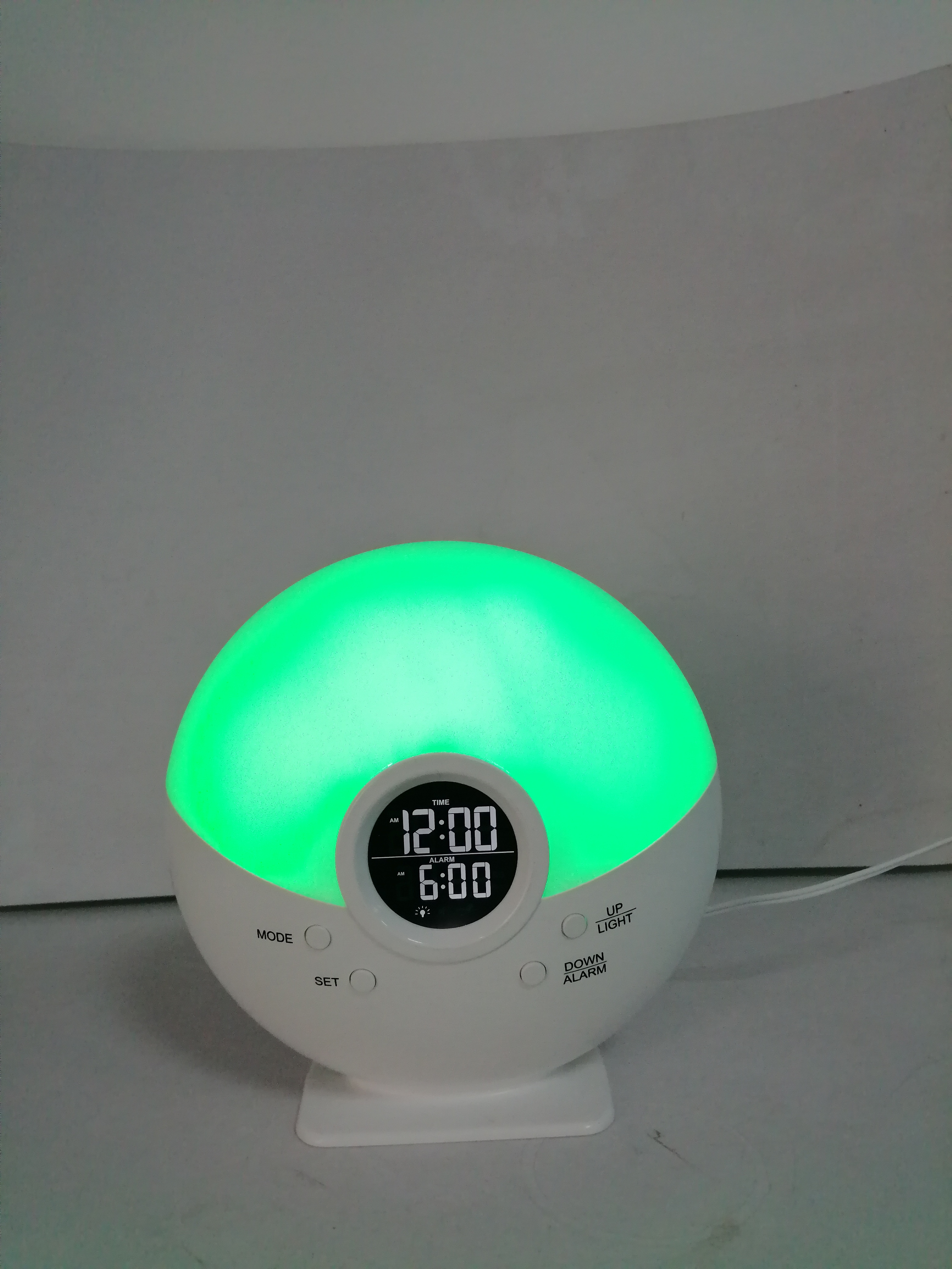Amazon Hot Bedroom Wake Up Light Alarm Clock,Sunrise Alarm Clock,FM Radio Alarm Clock 7 Color Changing LED Light