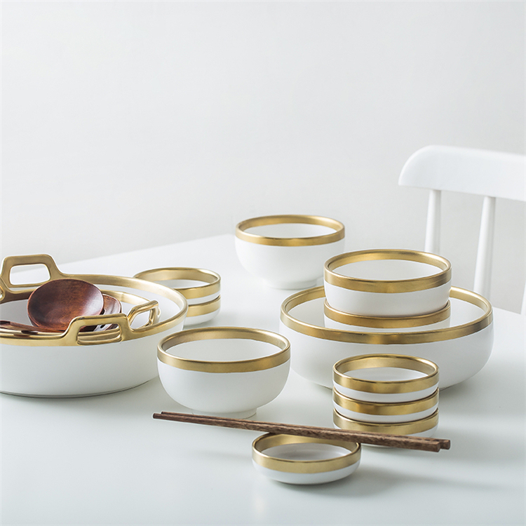 Customized nordic dinnerware sets ceramic wedding white dishes plates set with gold rim