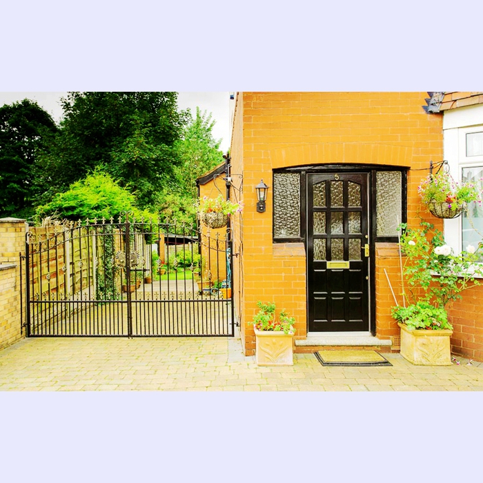 8ft retractable gate