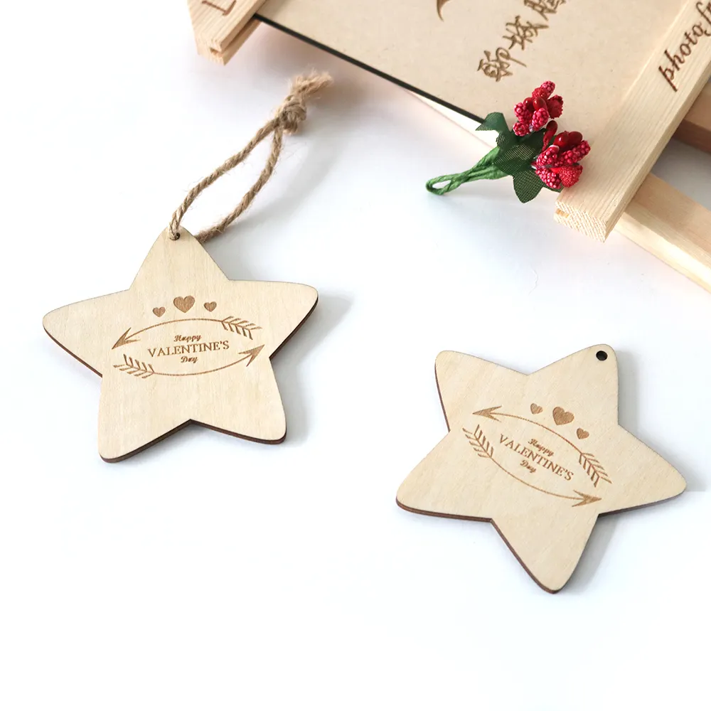 custom small wooden gift tag on hot sale 2020