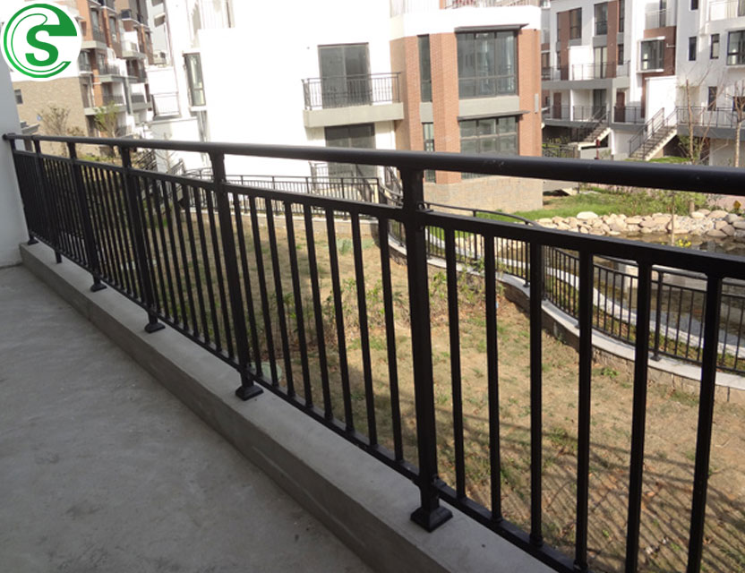 China Cast Iron Stair Railing China Cast Iron Stair Railing