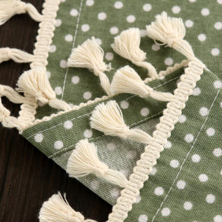 Top quality dot printed ruffled table cloth with lace