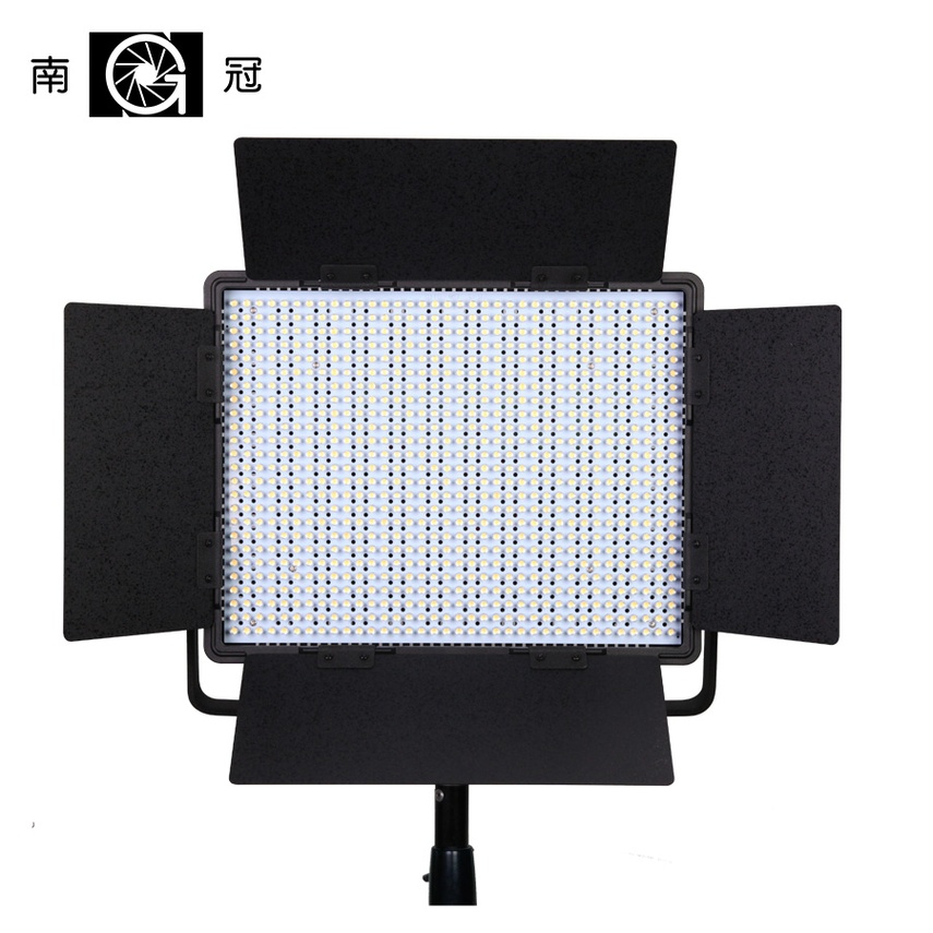 Nanguang CN-900SA LED Video Light - 5600K, 54W, Dimmable