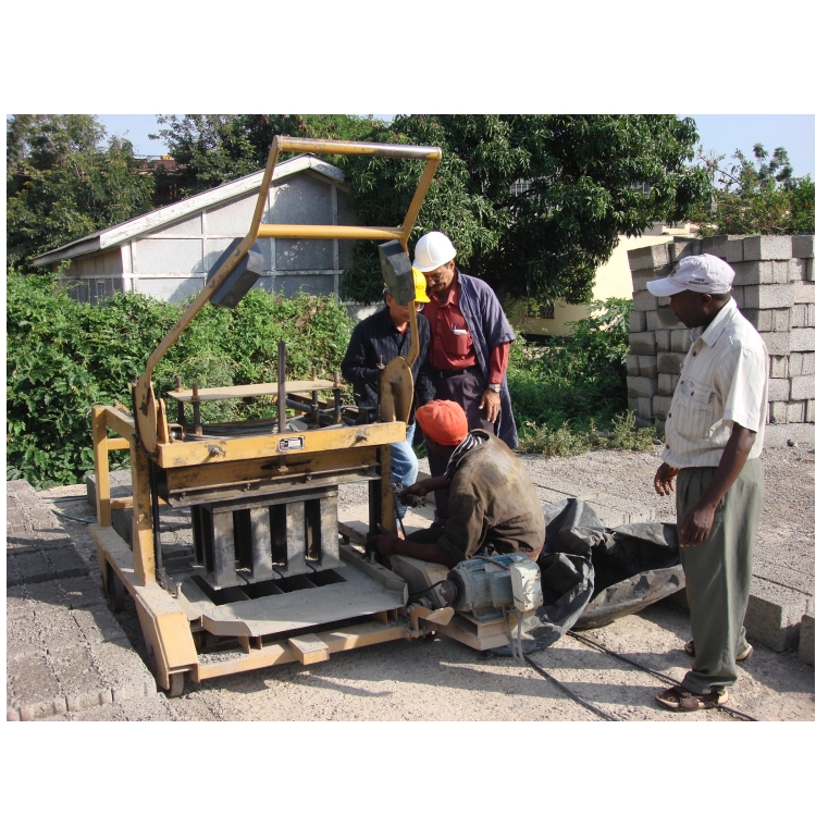 Mobile Block Molding Machine/Egg Laying Machine  Model EBM03 / EBM05