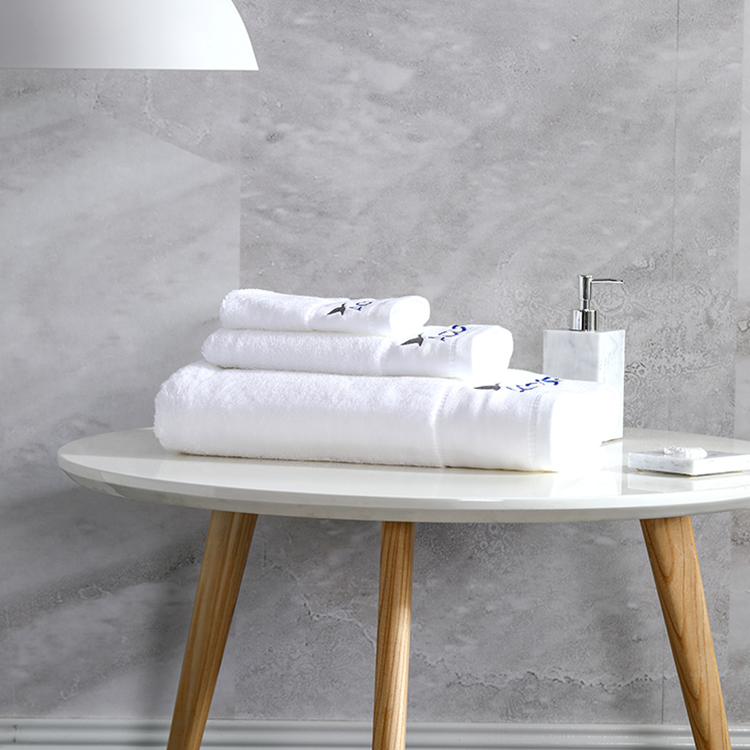 100% Cotton White Color Hotel Bathroom Dobby Border Towel Set With Hotel Logo Embroidery