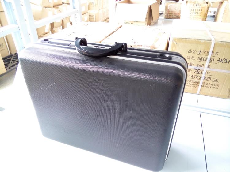 02LB011 China High Quality 72 Pcs Combination Master Hand Tool Set box