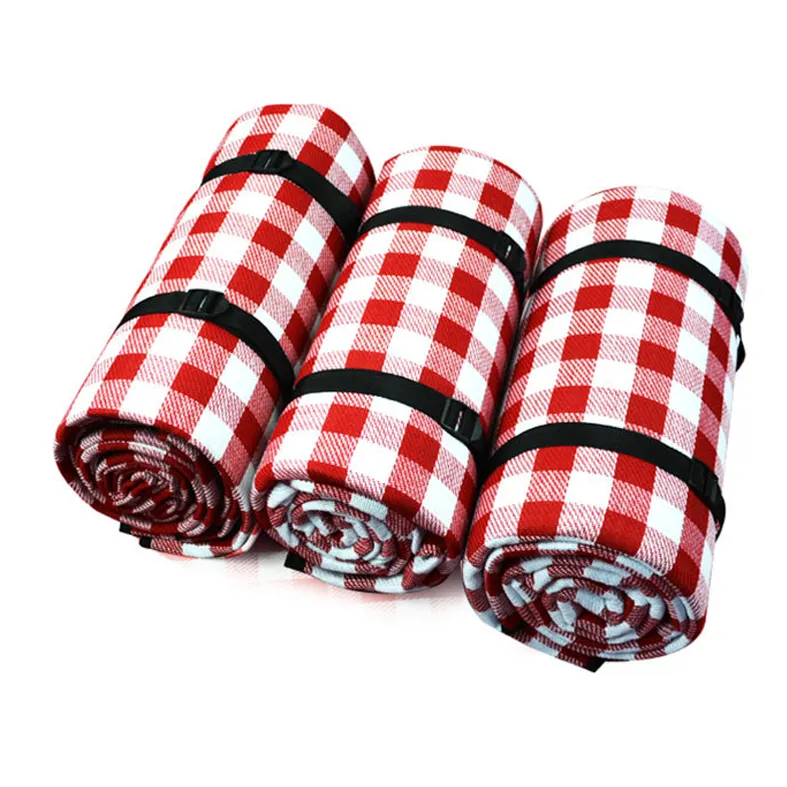 200x200mm Foldable Waterproof Sand Free picnic Blanket Sand Free picnic mat with nails and rope