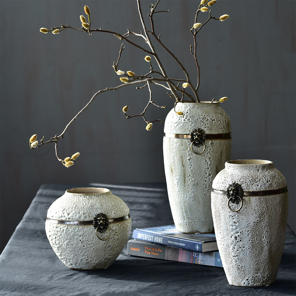 Bixuan Vases White Retro Distressed Ceramic Jar Vase Unique Brass Ring Decor Art Porcelain Vases Table Centerpieces Set of 3