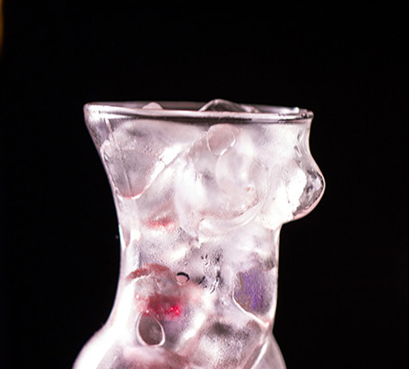 Wholesale creative personality vanilla beauty goblets, Sexy Lady Body whisky glasses, cocktail glasses