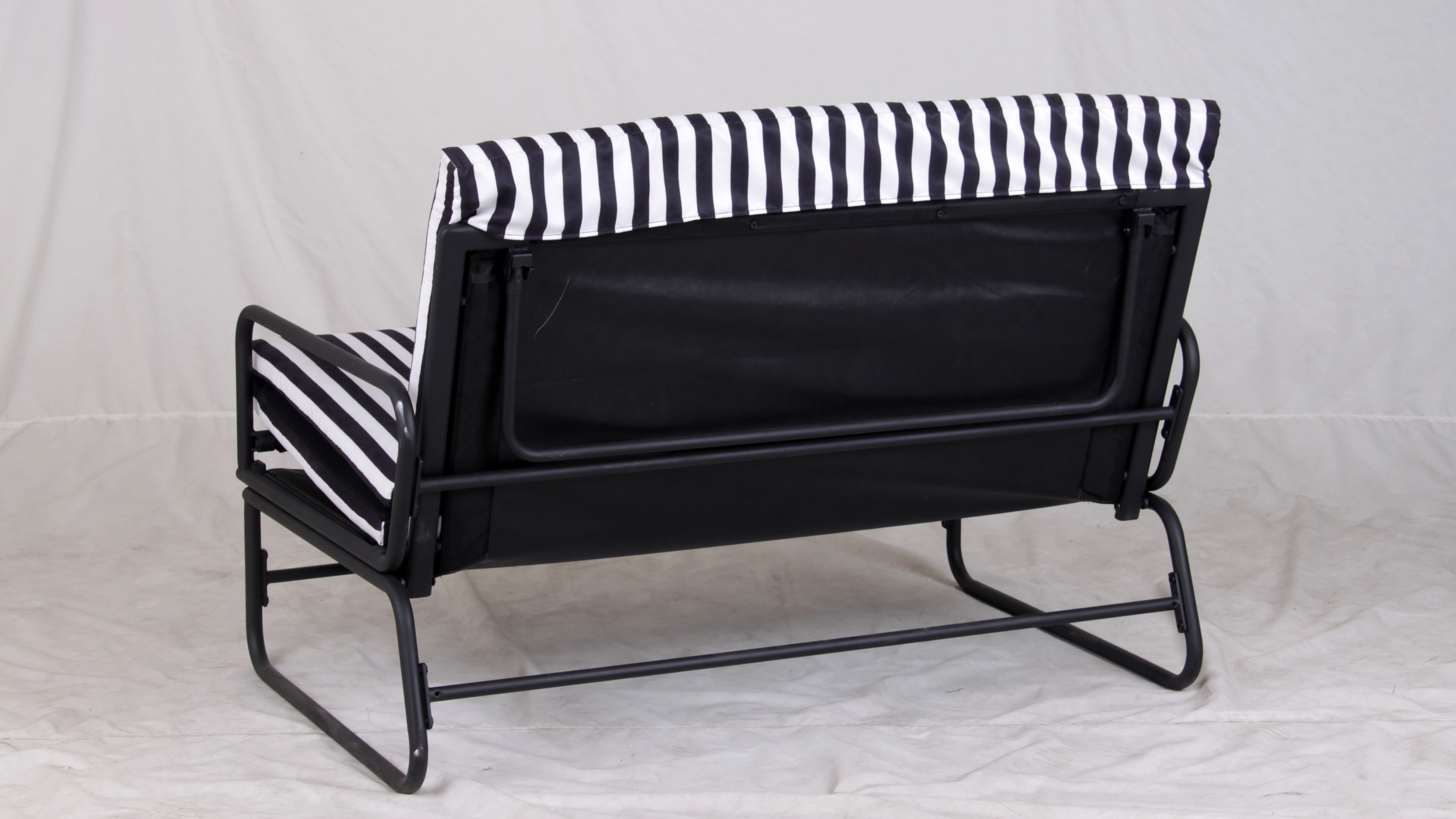 White and Black Single Sleeper Sofa Chair Outdoor Pool Chair Metal Frame Fold Out Beach Chair
