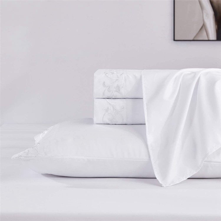 Custom white bed linen set duvet cover 4 pcs bedroom satin stitching duvet cover set