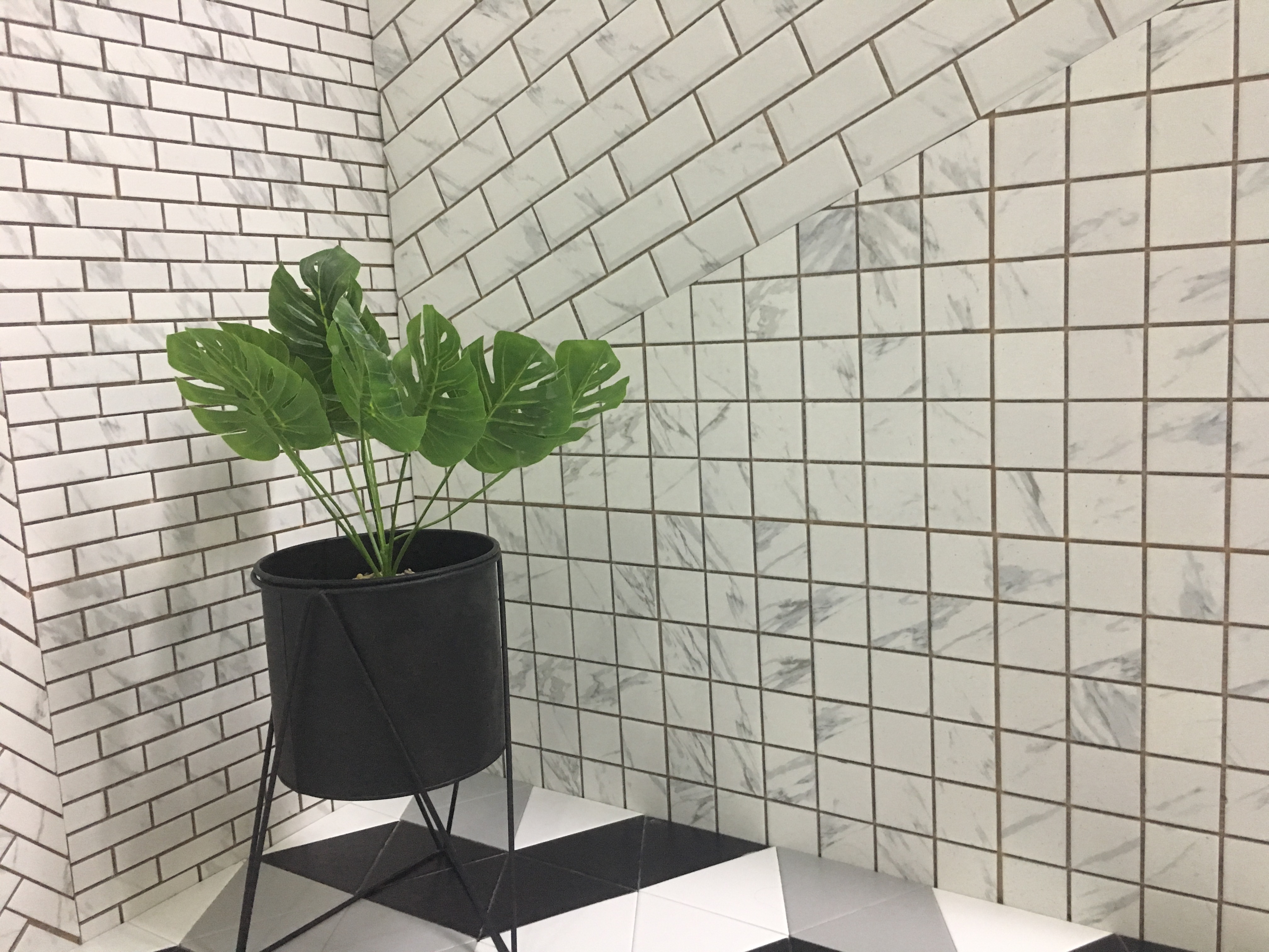 Baby Skin Matt Carrara White Ceramic Mosaic Tile For Hotel Marble Texture Mosaic Piece For Kitchen And Bathroom