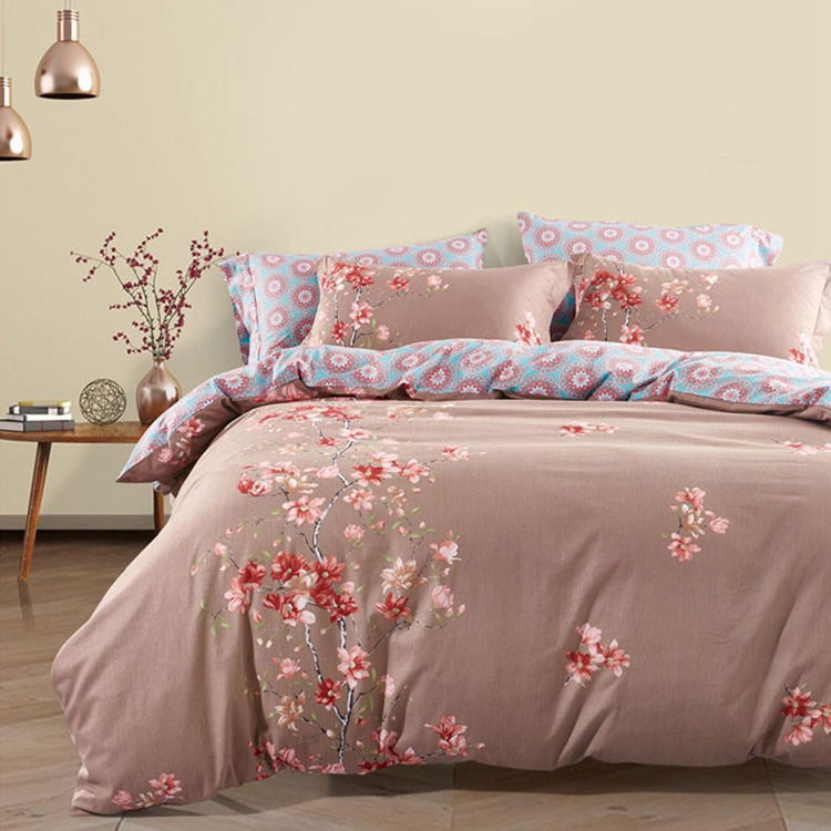 China newest bedsheets design 7 piece bedding set for bedroom