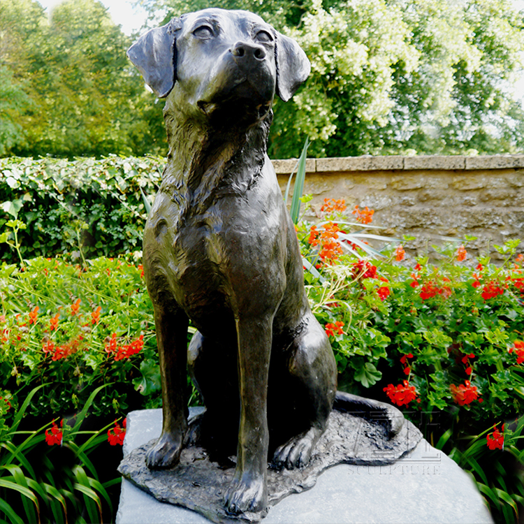 vintage ラブラドール　レトリバー　ブロンズ像 屋外装飾用動物像 等身大 ブロンズ ラブラドールレトリバー犬の彫刻