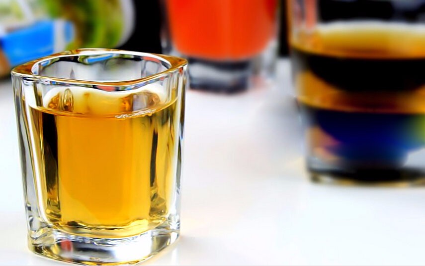 K-6050 Custom Logo Promotional Square Shot Glass With Printing For Souvenir Gift Mini Square Shot Glass