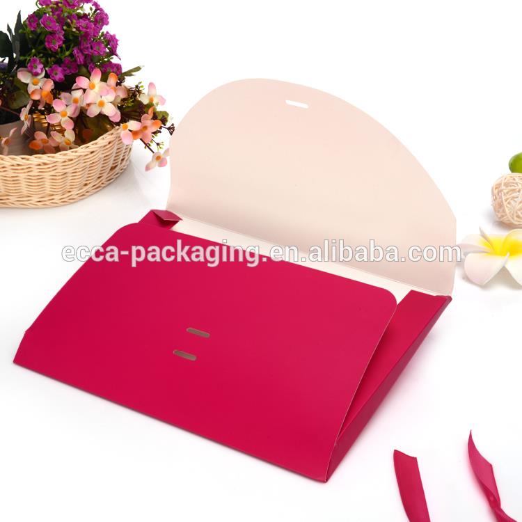 foil gold logo recycled paper gift pillow box with handle