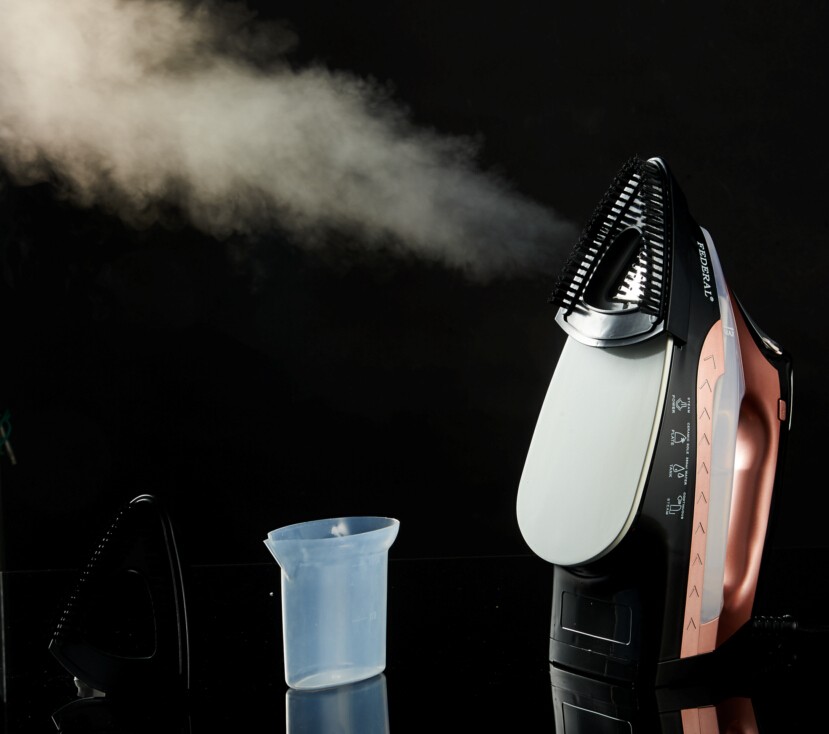 Smart steam iron LCD display Auto Shut off Steamer for Clothes