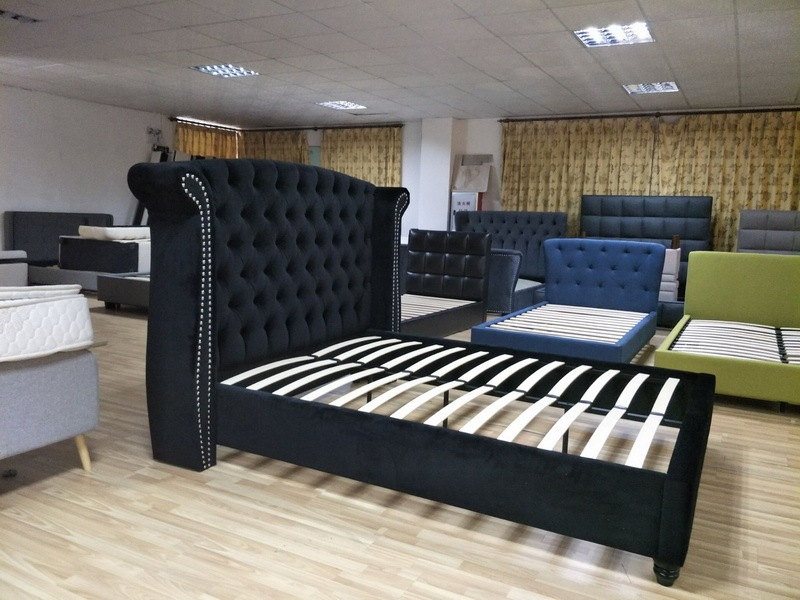 factory California king bed frame adult twin bed royal king size bed in bedroom