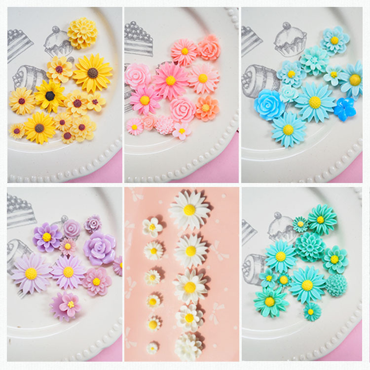 Free Shipping 100pcs Assorted DIY Hairpin Cabochon Supplies Mystery Pack Kawaii Cabochons Christmas