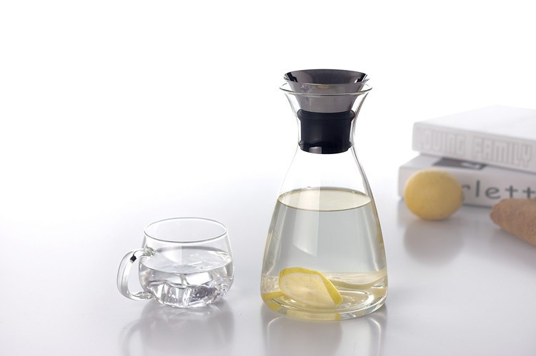 Haonai Hand mouth glass pitcher with lid and spout glass water carafe