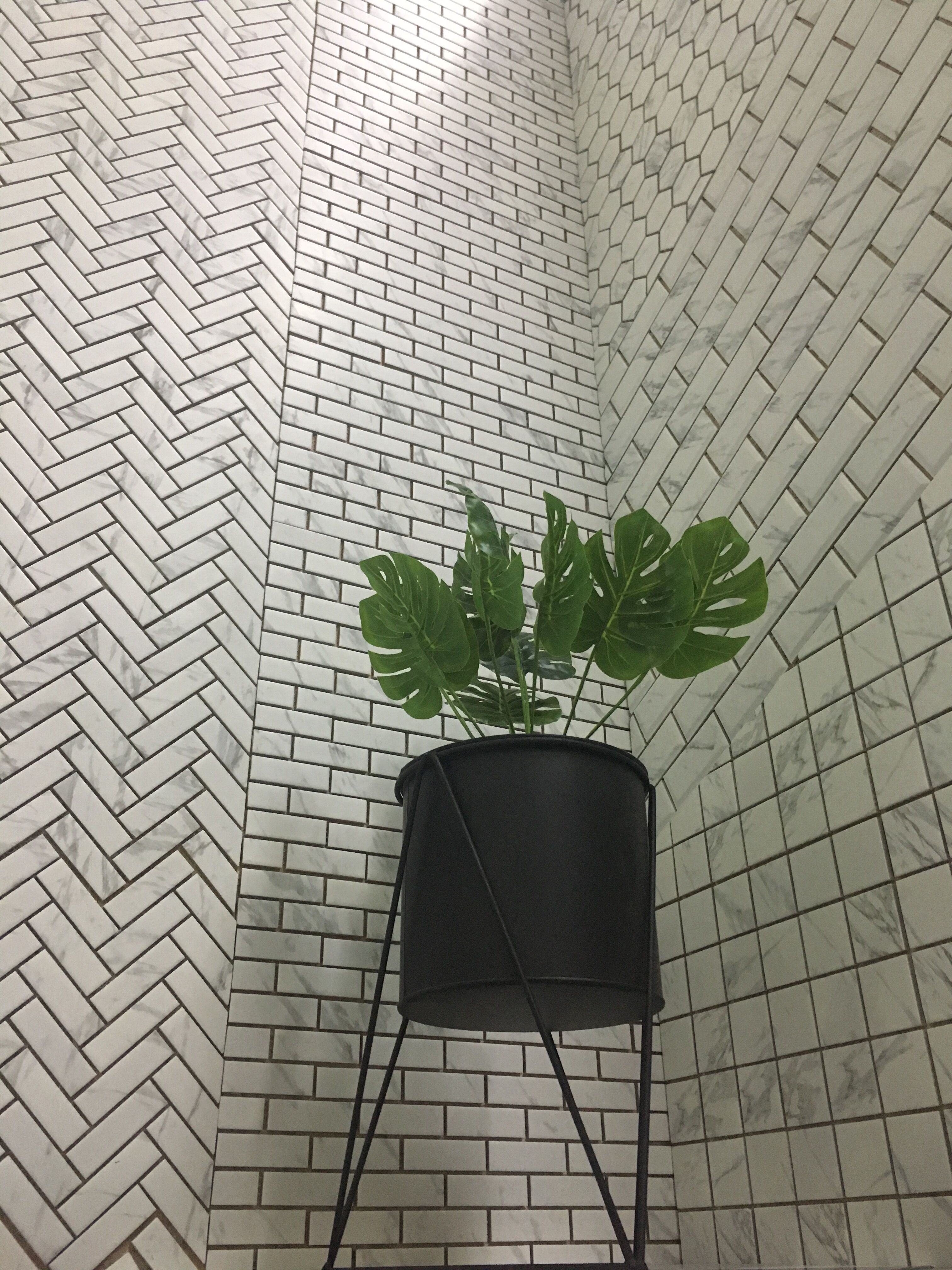 Baby Skin Matt Carrara White Ceramic Mosaic Tile For Hotel Marble Texture Mosaic Piece For Kitchen And Bathroom