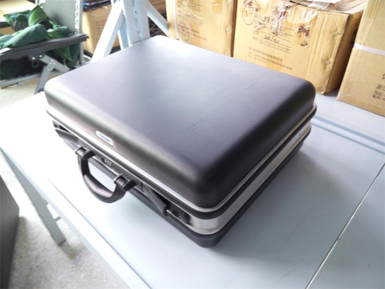 02LB011 China High Quality 72 Pcs Combination Master Hand Tool Set box